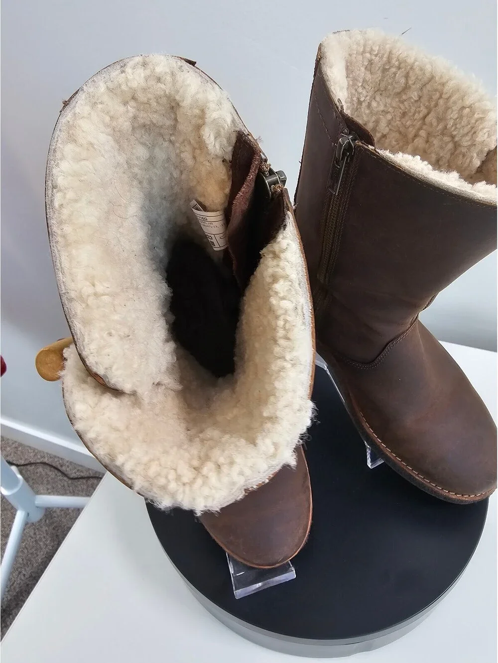 UGG Vintage Brown Leather Shearling Lined Boots with Toggles